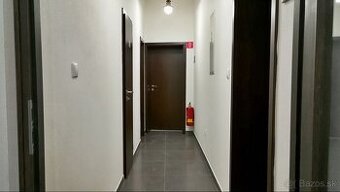 Kancelárske priestory v centre Trenčína - 1