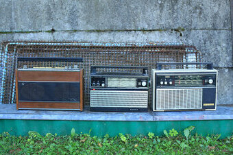 retro sovietske rádiá