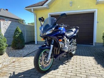 YAMAHA FZ6 FAZER