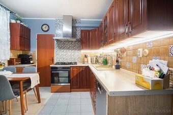 Veľký 3-izbový byt na ul. Šafárikova, Nové Zámky – 82,08m2