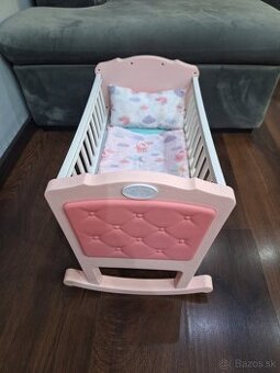Postieľka pre bábiku