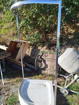 Sprchový kút + umývadlo so skrinkou