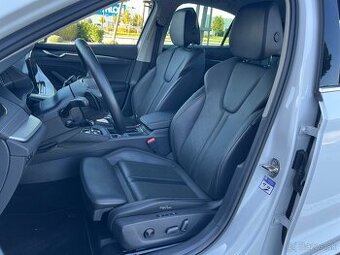 Octavia 2.0TDI DSG Matrix Hud 9/22 Webasto 32000km Canton