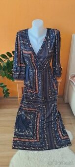 Krasne uplne nove saty vel.S,M.