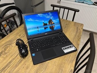Acer/Notebook/4GB RAM DDR4/500GB SSHD/Intel HD 2GB Grafika