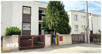 AARK: Rodinný dom - aj na podnikateľské účely, Poštová, Trna