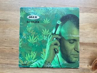 CD z XMAG, Tripmag, časopis Bassline s přílohou atd.