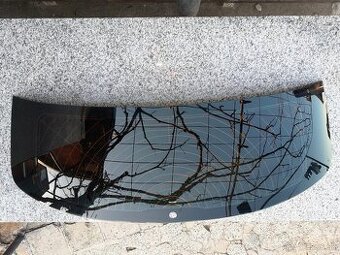 Sklo kufra BMW X3 F25