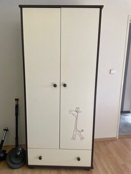 Dvojdverová detská šatníková skriňa