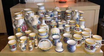 Modranská keramika – veľký komplet (vázy, džbány, taniere)