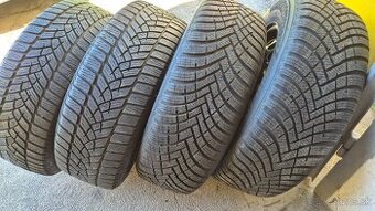 Zachovalé Zimné gumy 215/60r16 z diskamy 5x112r16