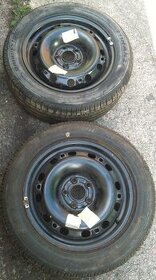 2 ks letné pneu Bridgestone 195/55 R15 na diskoch