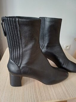 Dámske čižmy Aguazzura