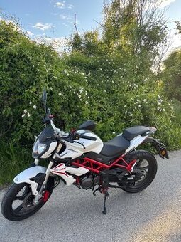 Benelli BN 125