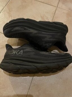 Hoka Clifton 9 - 44EU / 9.5UK / 28CM