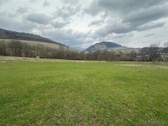 Slnečný stavebný pozemok Kotrčiná Lúčka 968 m²