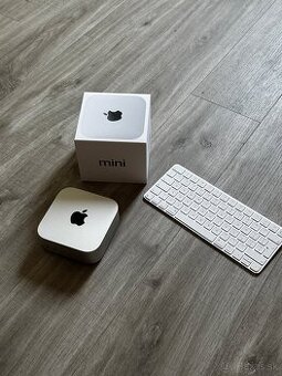 Mac mini M4 2024 + Apple Magic Keyboard s Touch ID