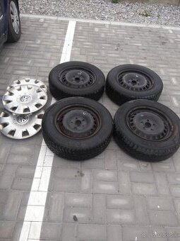 Predám pneumatiky na Passat B5,5