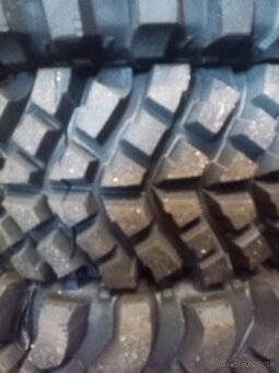 205/80 R16 104Q Truck 2000