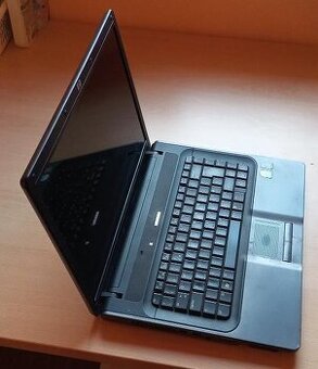 HP 530 FH526AA ABU notebook + napájací zdoj