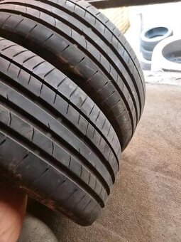 225/40r18