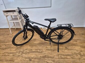 Trekingový panský elektrobicykel značky AGOGS Gust