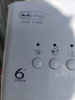 Práčka Whirlpool funkčná na náhradné diely
