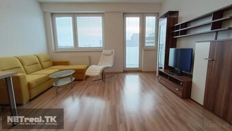 -Lokalita : SLIMAK, CENTRAL, VIVO - 1-izbový byt - Balkon -