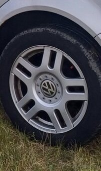 5x100 R16 205/55 /16 Volkawagen elektrony