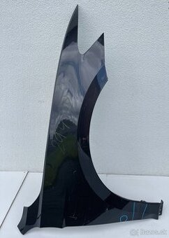 VW Passat B8 2014- pravý blatník