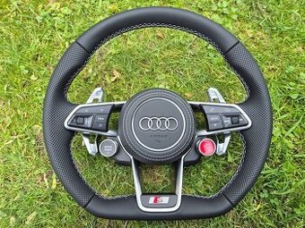 AUDI R8 VOLANT SPORTOVY - START/STOP - DRIVE SELECT