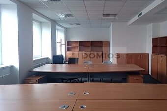 Klim. kancel. celok (252 m2, kuch., 4.p., 6k, parking, KE-J)