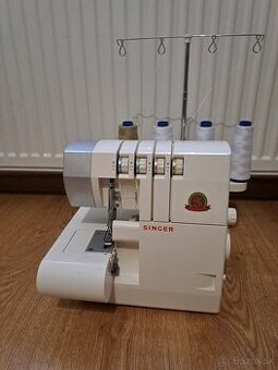 Predam overlock Singer