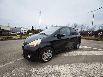 Honda Jazz 1.4 61kw Sport originál .