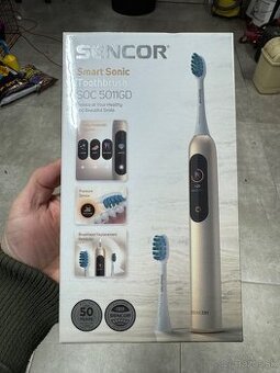 Sonická zubná kefka