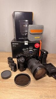 Sony A7S III + 24-70mm f/2.8 GM II + klietka, 4 batérie, Nis