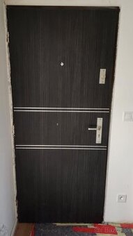 Predam dvere ľavé 80