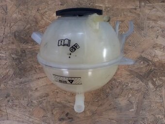 VW Group Vyrovnávacia nádobka vody