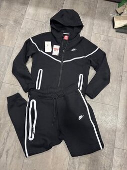 Nike Tech Fleece reflexný set,Veľkosť L