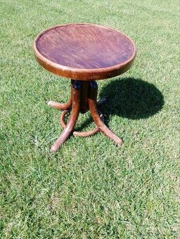 Starožitna otočna stolička THONET