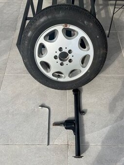 Rezerva zdvihak Mercedes