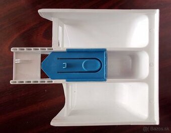 Zásobník na prášok