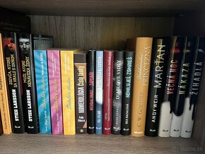 Knihy, rôzna beletria