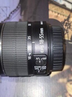 Canon EOS 2000d + objektív 18-55mm + statív