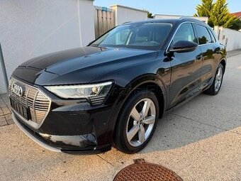 Audi e-tron 50 quattro Advanced model 2021
