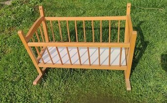 retro kolíska pre bábiku