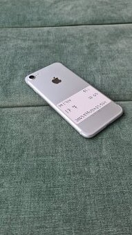 iPhone 7 32gb ZÁRUKA + PRÍSLUŠENSTVO