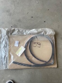 Fabia 1 combi tesnenie lave predne dvere