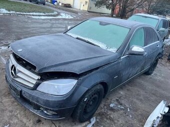 Rozpredám na diely Mercedes C W204 2.2 CDI 646.811