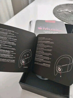 Powerbeats Pro sluchátka